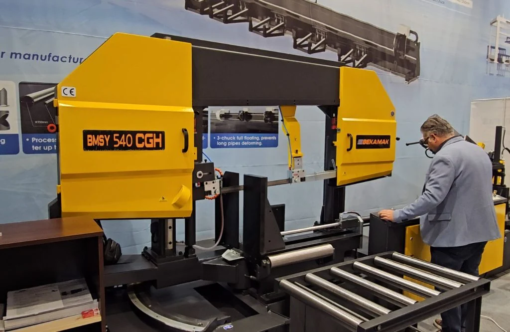 Ferăstrău cu bandă Beka-mak BMSY 540CGH din stocul Delta Machine București
